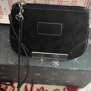 Coach Signature Black Wristlet